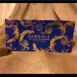 NWOT Versace Yellow Diamond Set